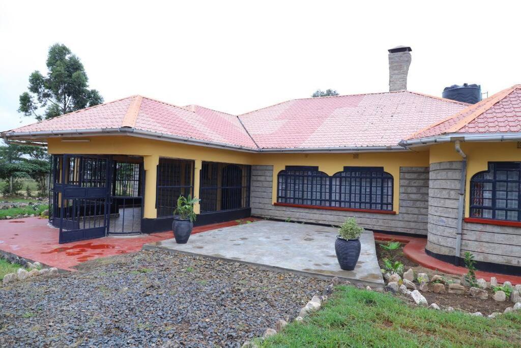 Esniko Villa Narok Extérieur photo