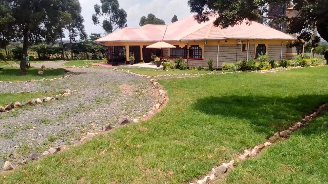 Esniko Villa Narok Extérieur photo